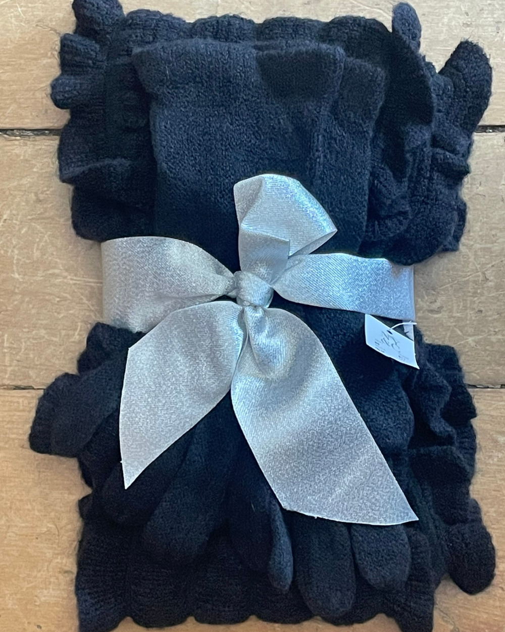 NY & Co 2 Item Gift Set Knit Gloves & Ruffled Scarf Black Acrylic Blend New